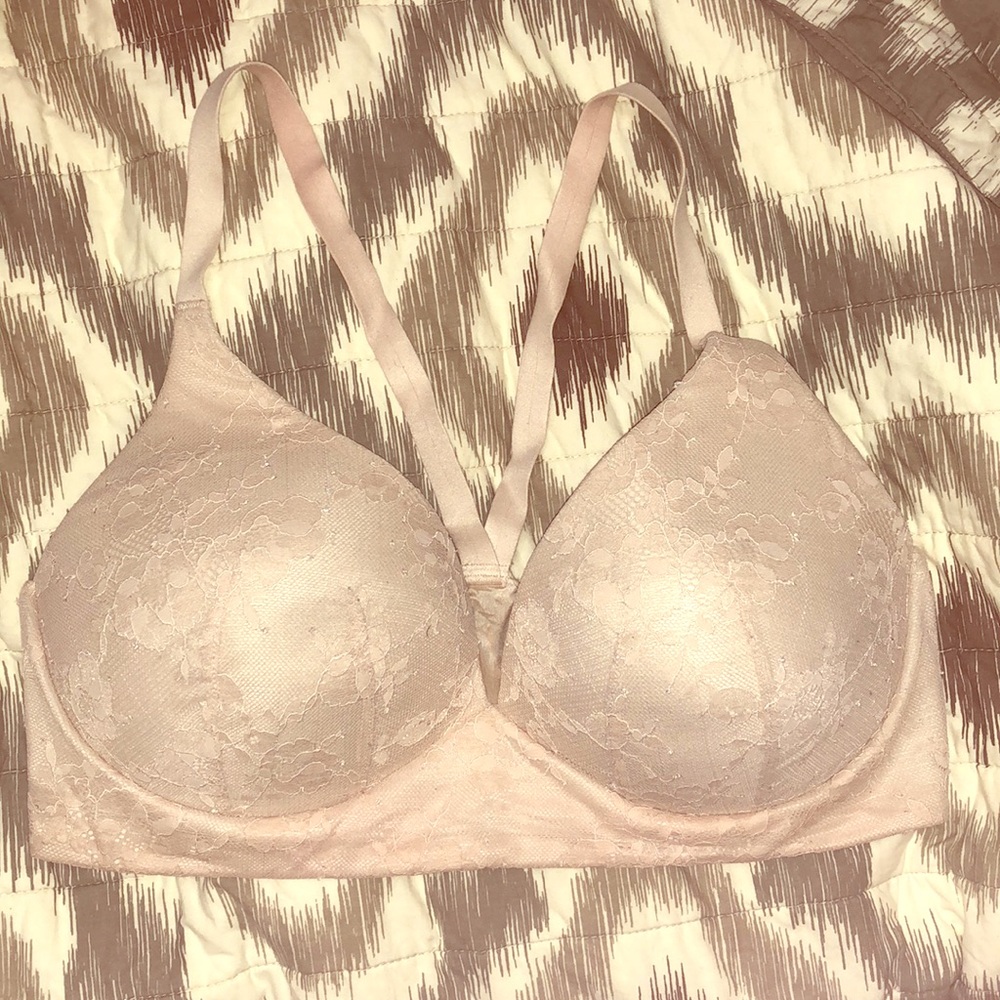 VS BBV lightly lined plunge bra.
